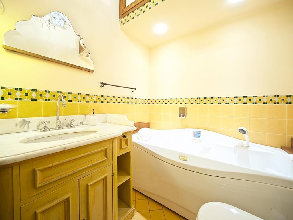 Charming Trastevere Apartment Roma Exterior foto